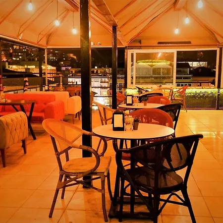 Melodi Hotel